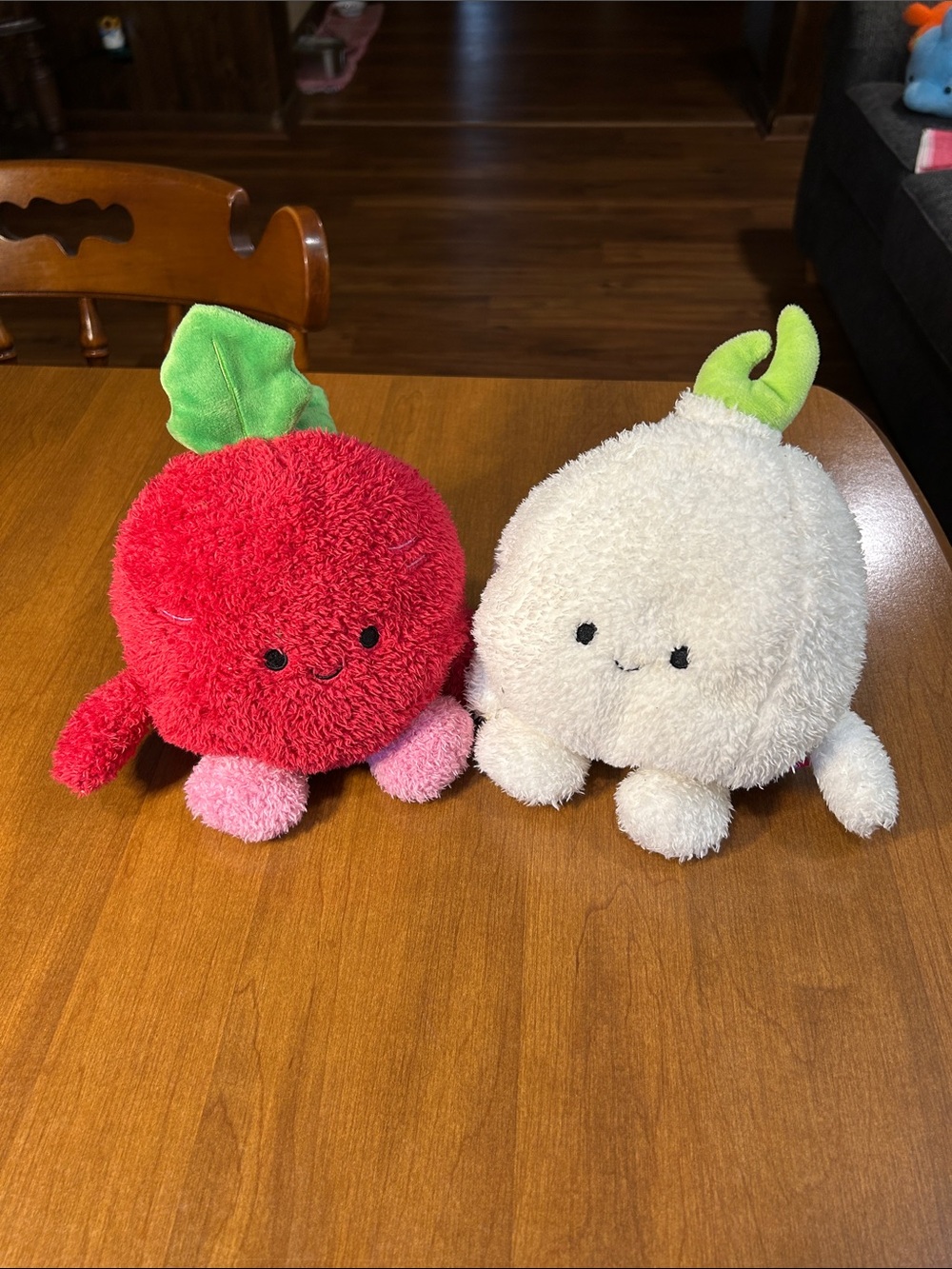 Bum Bumz Plush Toys Ronnie the Radish Gail the Garlic